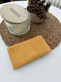 Porte-feuille jaune moutarde Matte and Nat