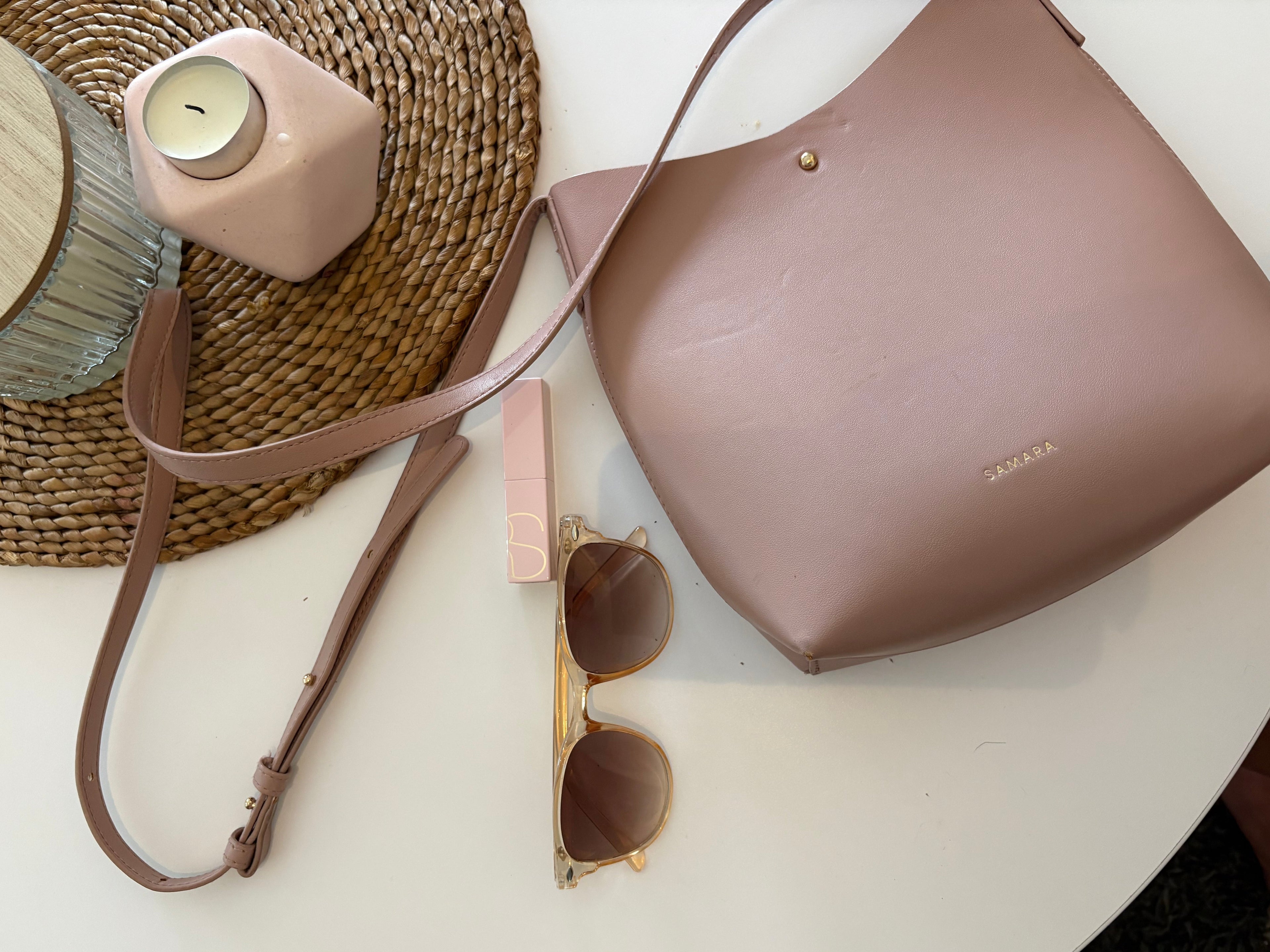 Sac cuir végétalien rose marque Samara