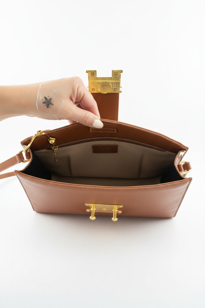 Sac brun rouille avec légère imperfection