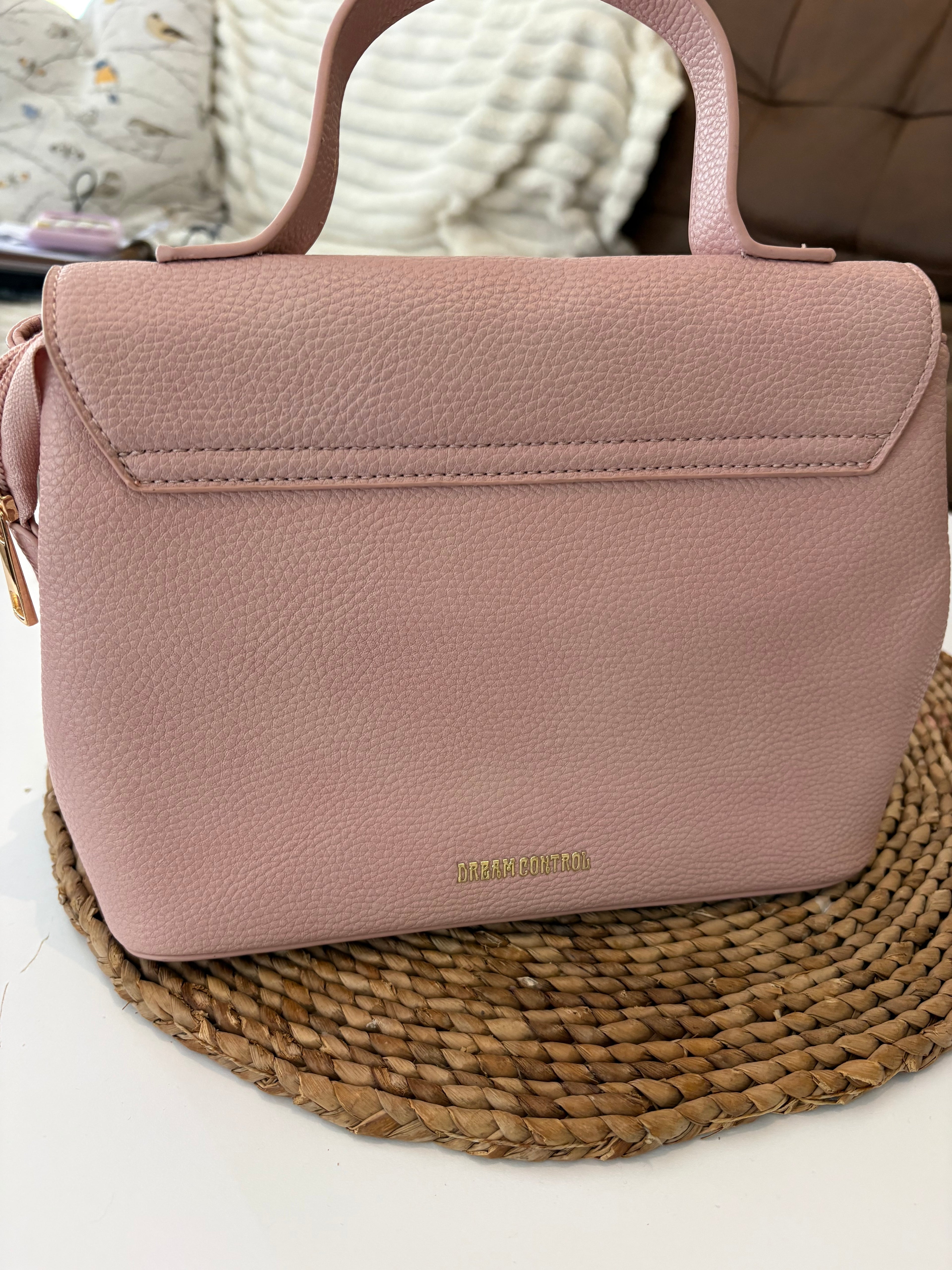 Sac dream control, similicuir rose avec grosse boucle