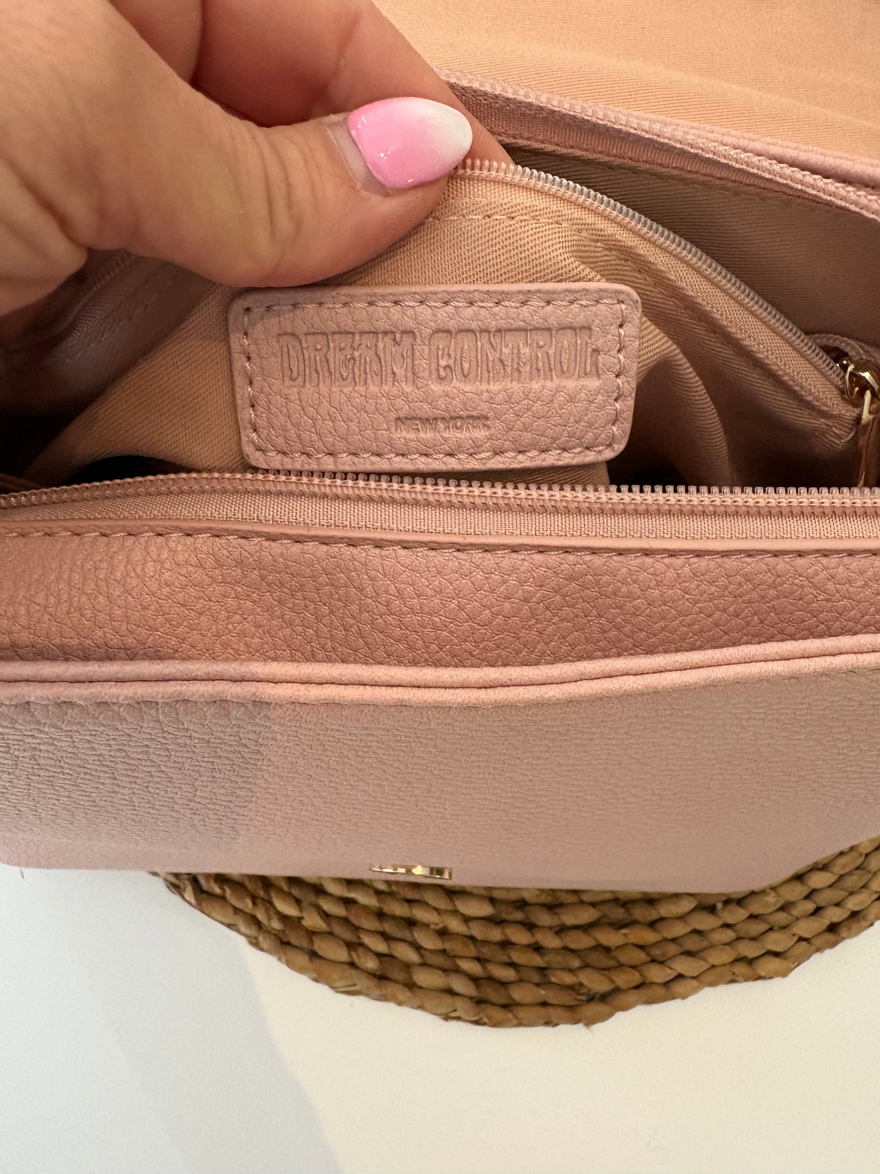 Sac dream control, similicuir rose avec grosse boucle