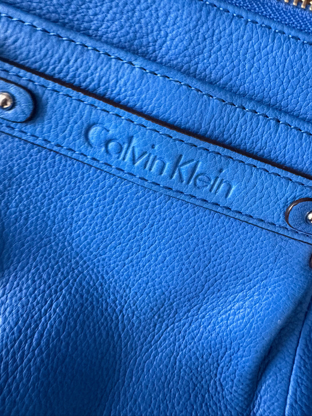 Sac bandoulière cuir bleu électrique Calvin Klein