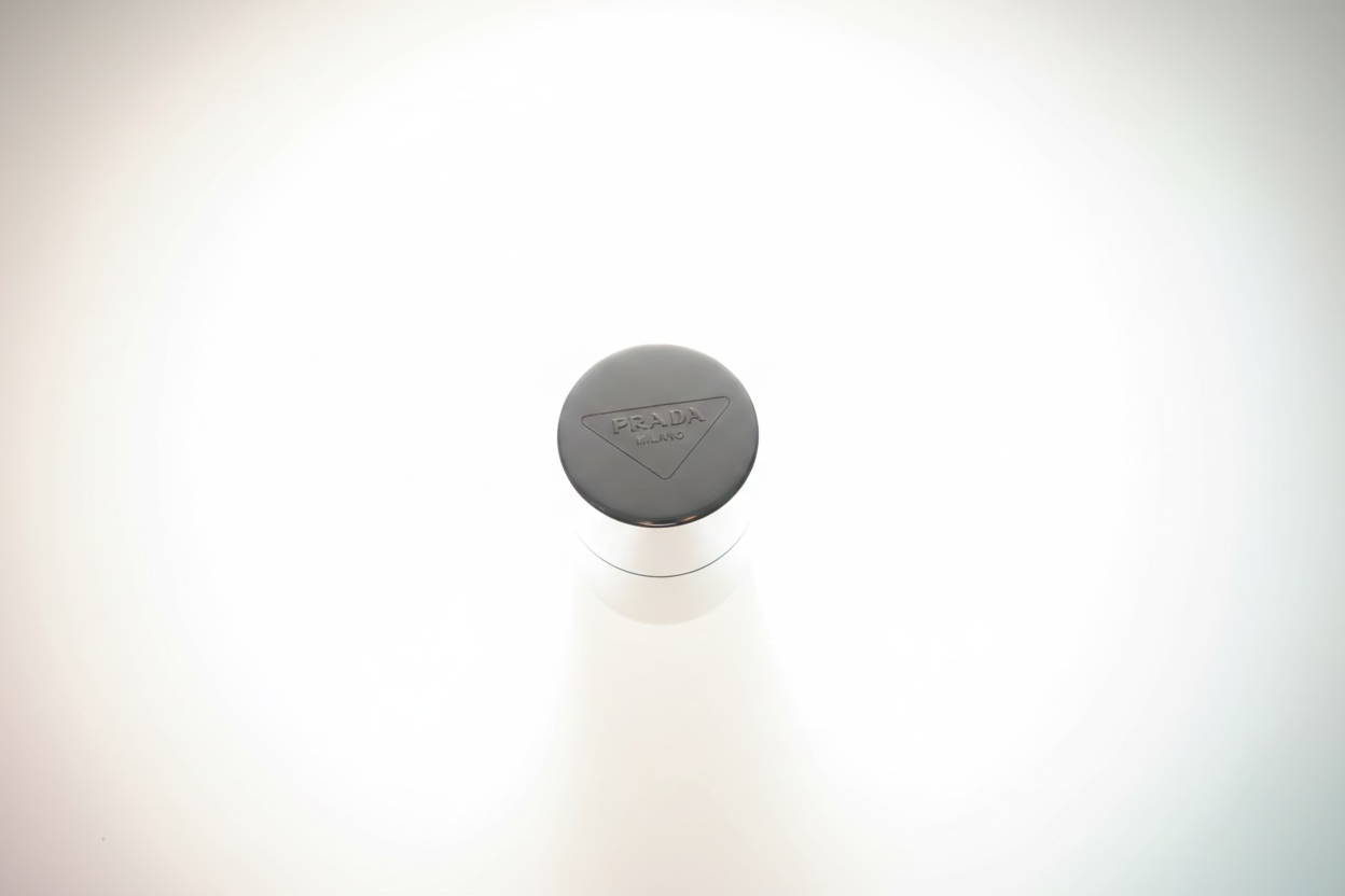 Rouge à lèvres Prada Monochrome Hyper Matte – 077 Arancio