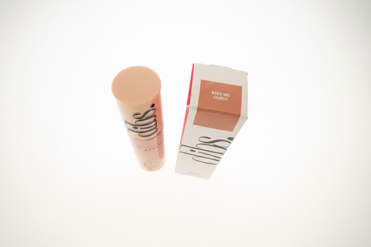 DIBS Beauty – Go To Glossy Balm « Kiss Me Quick » | Baume à lèvres brillant