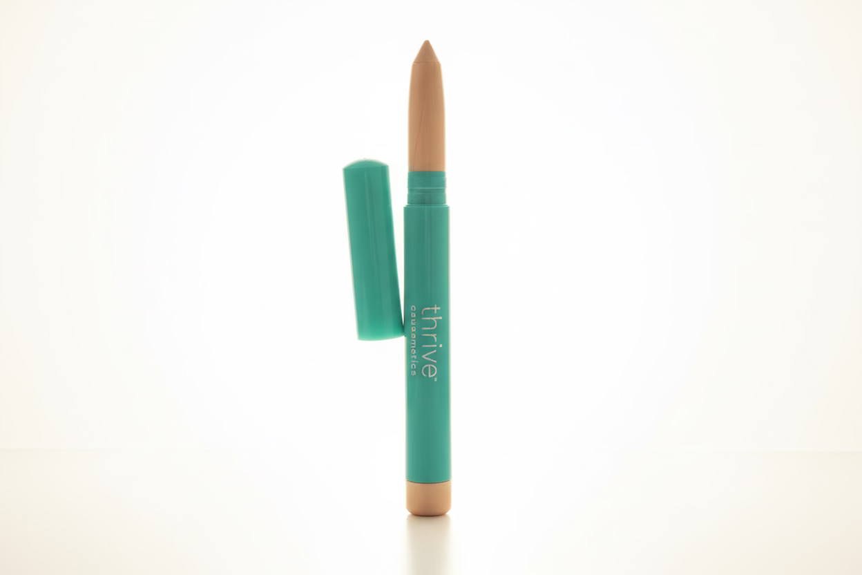 Thrive Causemetics – Brilliant Eye Brightener Stella – Fard illuminateur en bâton