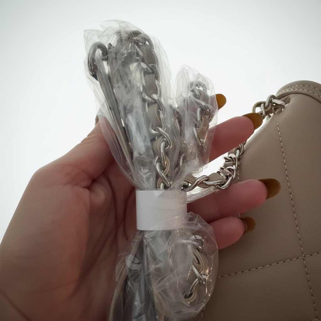 Sac à bandoulière Badgley Mischka matelassé – Taupe clair