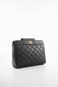 Sac à main matelassé noir Badgley Mischka – détails dorés et bandoulière