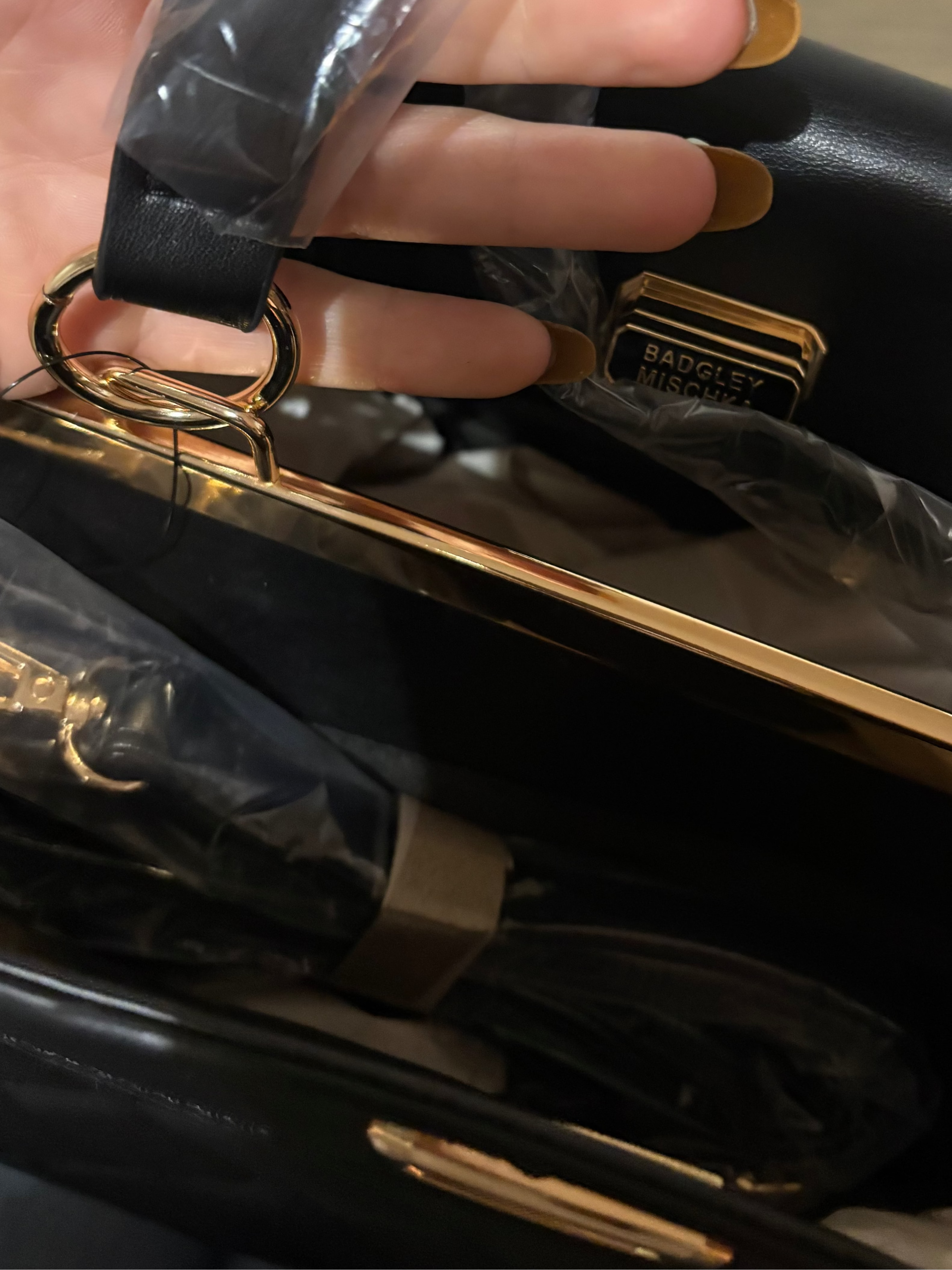 Sac à main matelassé noir Badgley Mischka – détails dorés et bandoulière