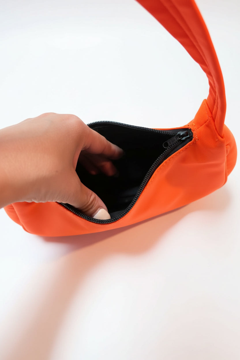petit sac Y2K orange fluo en nylon