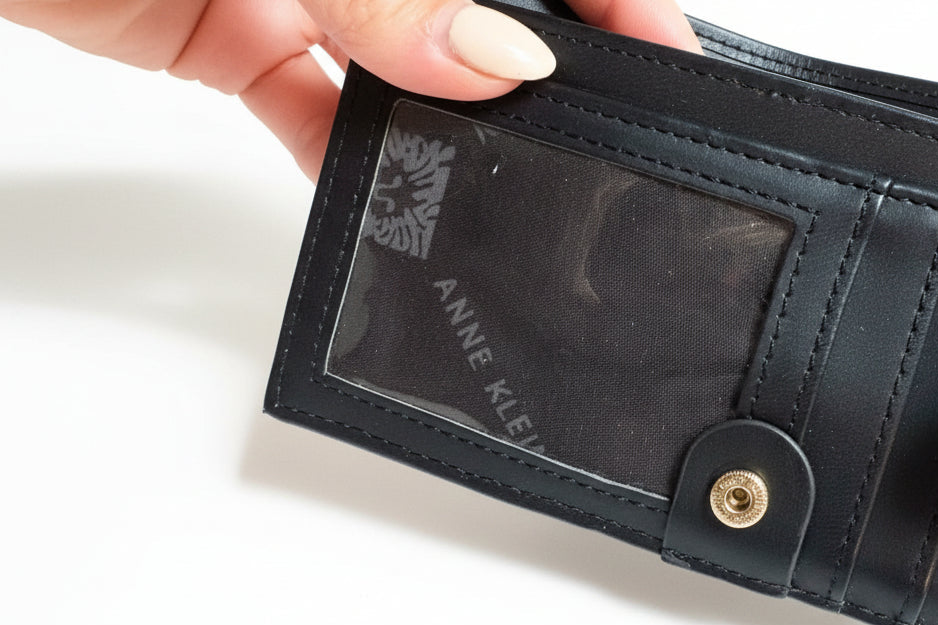 Portefeuille Anne Klein