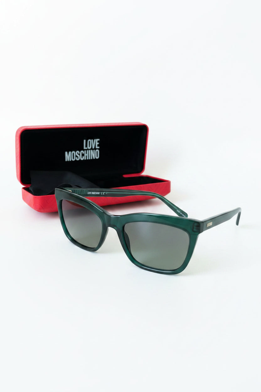 Lunettes de soleil de la marque Love Moshino